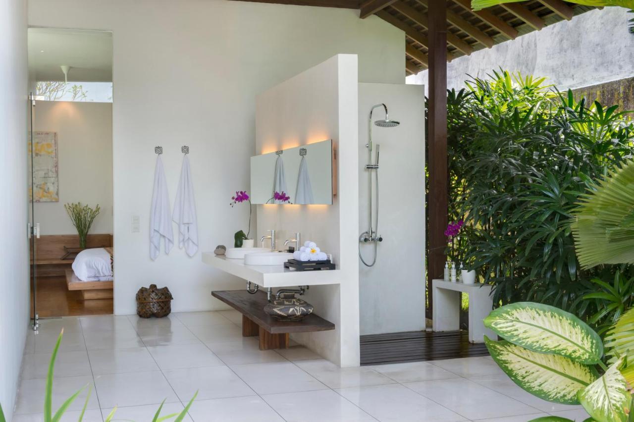 Villa Kavya - 8-Minute Walk From Berawa Beach Canggu  Exterior photo