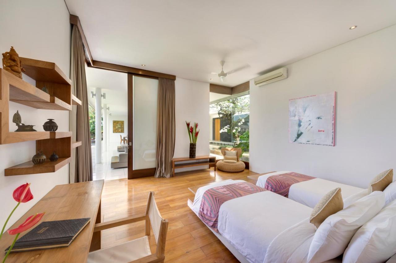 Villa Kavya - 8-Minute Walk From Berawa Beach Canggu  Exterior photo