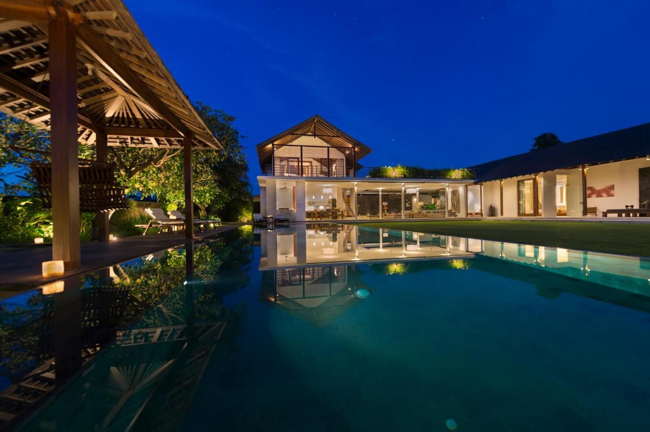 Villa Kavya - 8-Minute Walk From Berawa Beach Canggu  Exterior photo