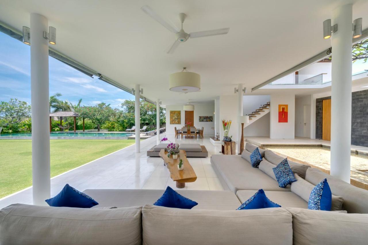 Villa Kavya - 8-Minute Walk From Berawa Beach Canggu  Exterior photo